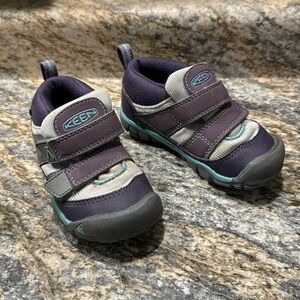 Toddler Girls Size 8 Keen Sandals